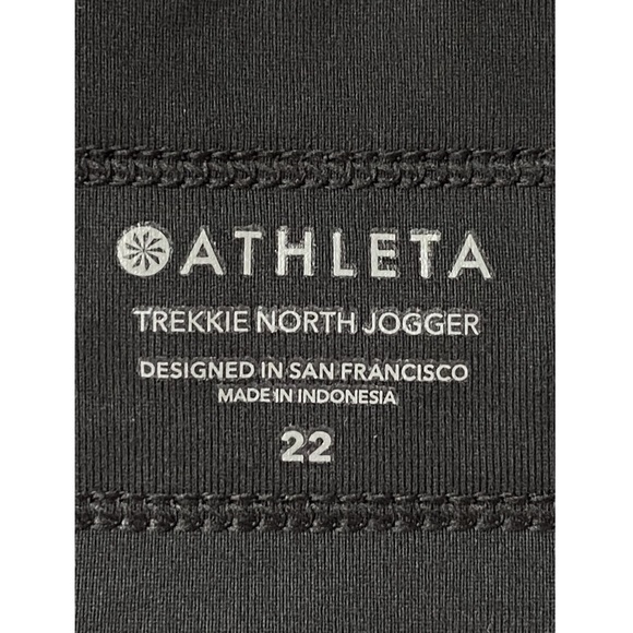 NWOT Athleta Trekkie North Jogger Pants, Black - Size 22 - Picture 10 of 11